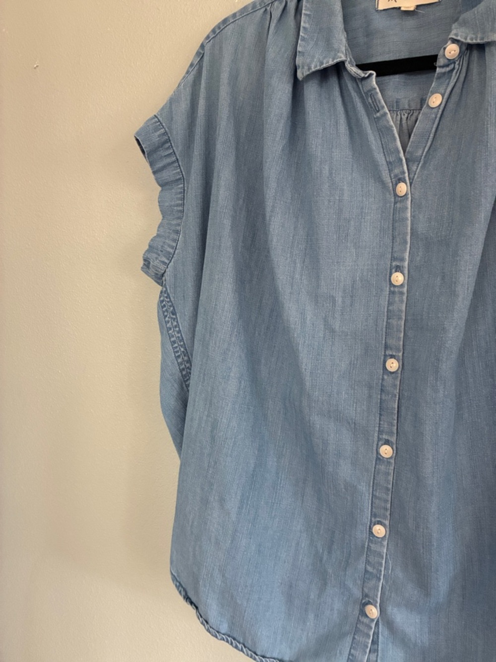 Madewell Light Blue Chambray Button-Front Top Coastal Casual Womens M - Picture 3 of 5